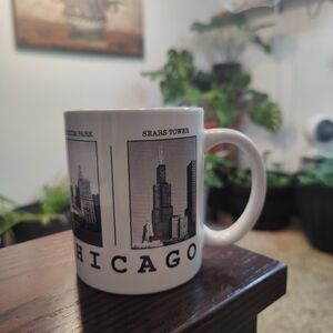 Chicago Skyline Mug in Black and White